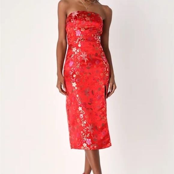 Lulus Dresses & Skirts - Lulus satin jacquard  Elegant Red Floral Strapless Dress Sz M nwot